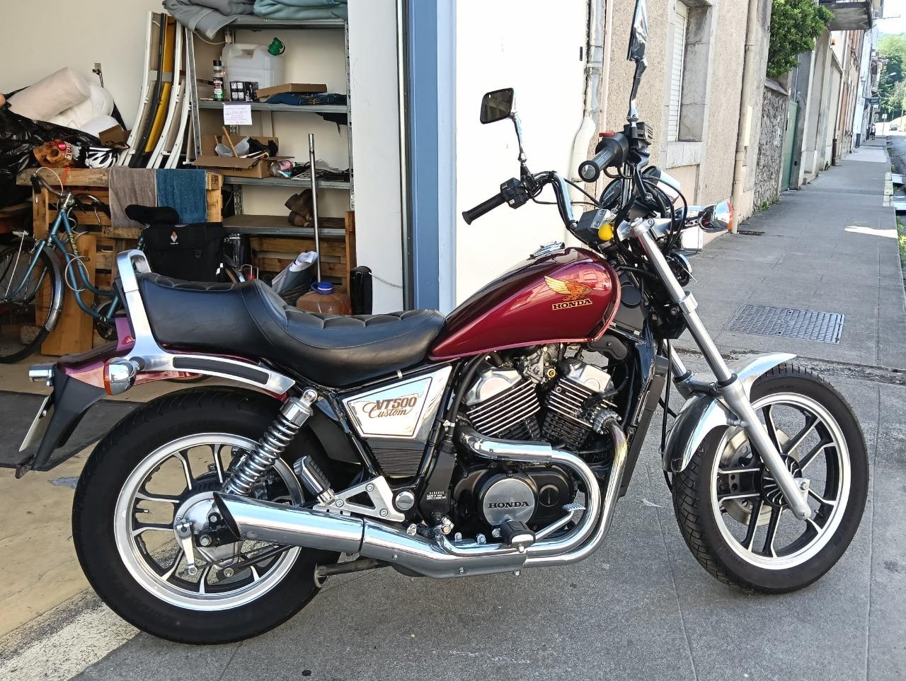 HONDA VT 500 C Shadow - 1987 LesAnciennes.com