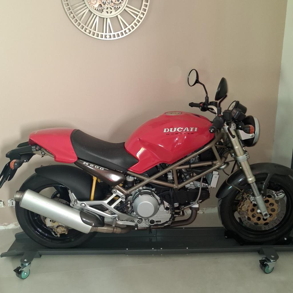 DUCATI 900 monster Roadster - 1998 LesAnciennes.com