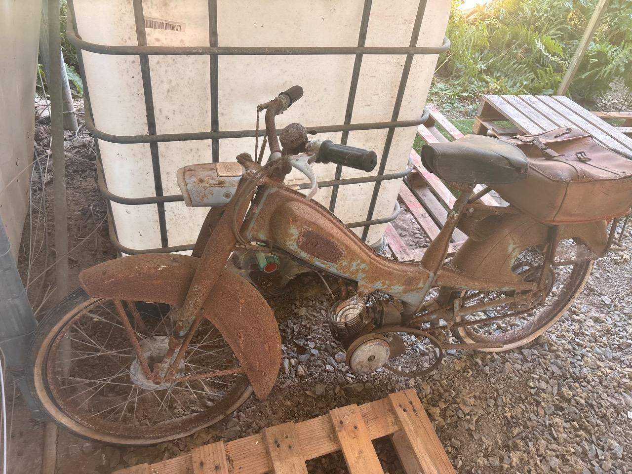MOTOBECANE AV 65 - 1961 LesAnciennes.com
