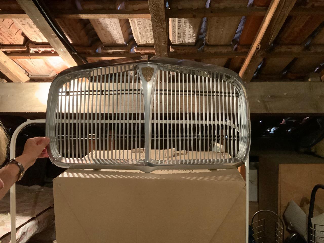 Grille ROVER P5 LesAnciennes.com