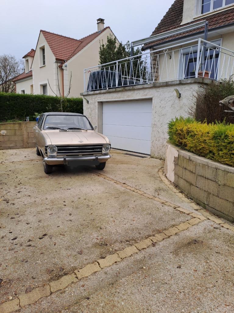 OPEL Kadett Olympia A - 1969 LesAnciennes.com
