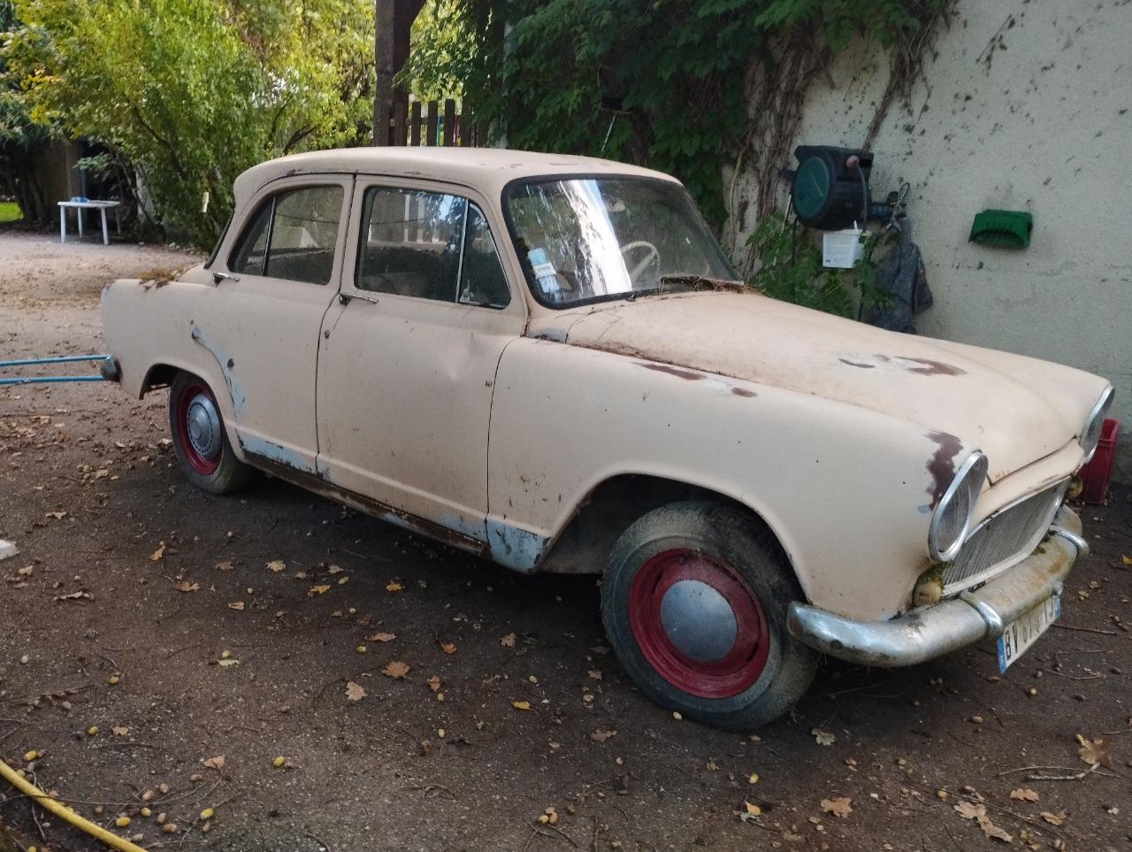 SIMCA Aronde P60 - 1963 LesAnciennes.com