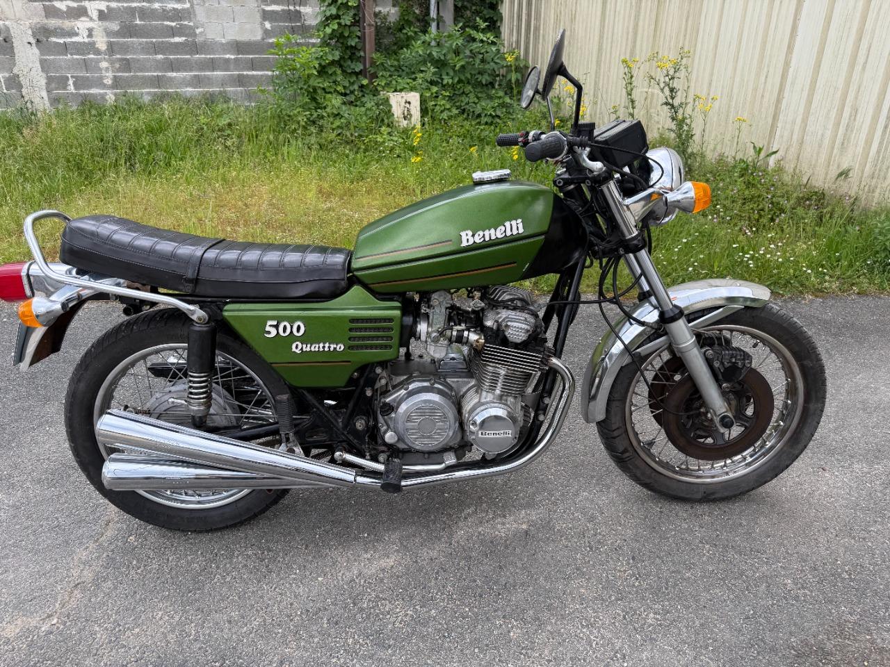 BENELLI 500 quattro - 1975 LesAnciennes.com