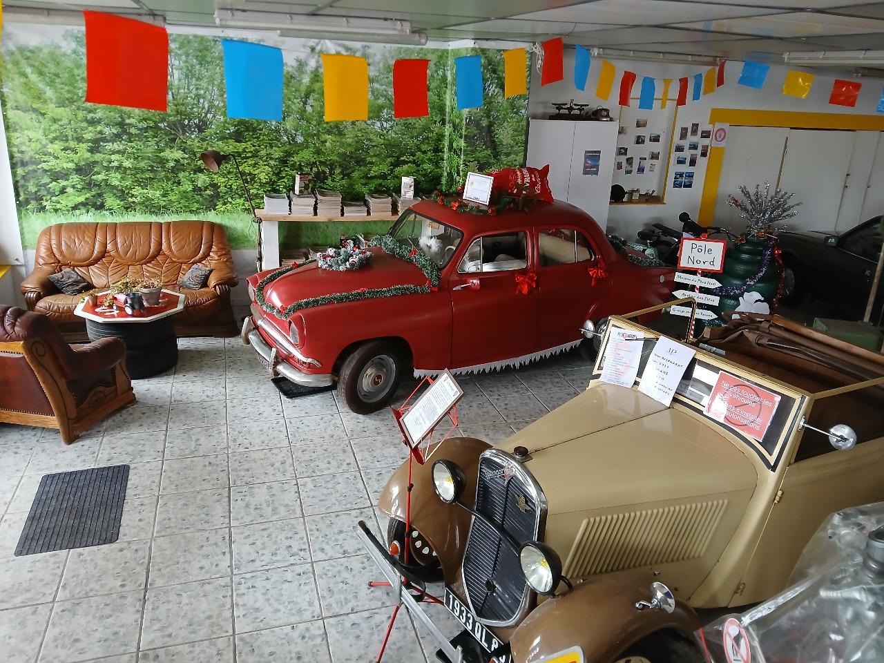Vide garage du conservatoire LesAnciennes.com