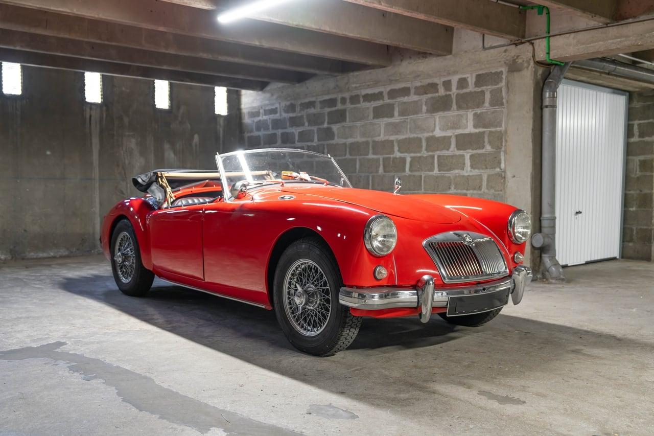 1956 MG MGA LesAnciennes.com