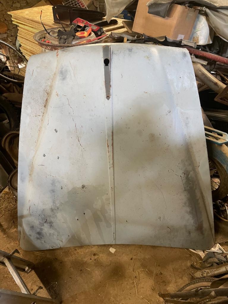 Capot PEUGEOT 403 LesAnciennes.com