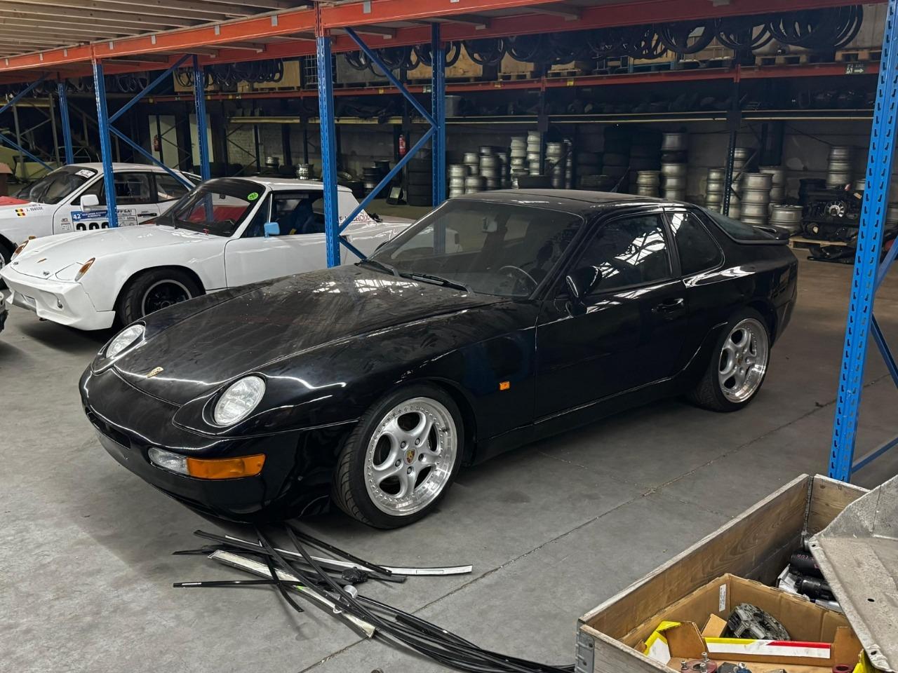 PORSCHE 968 Club-Sport - 1993 LesAnciennes.com