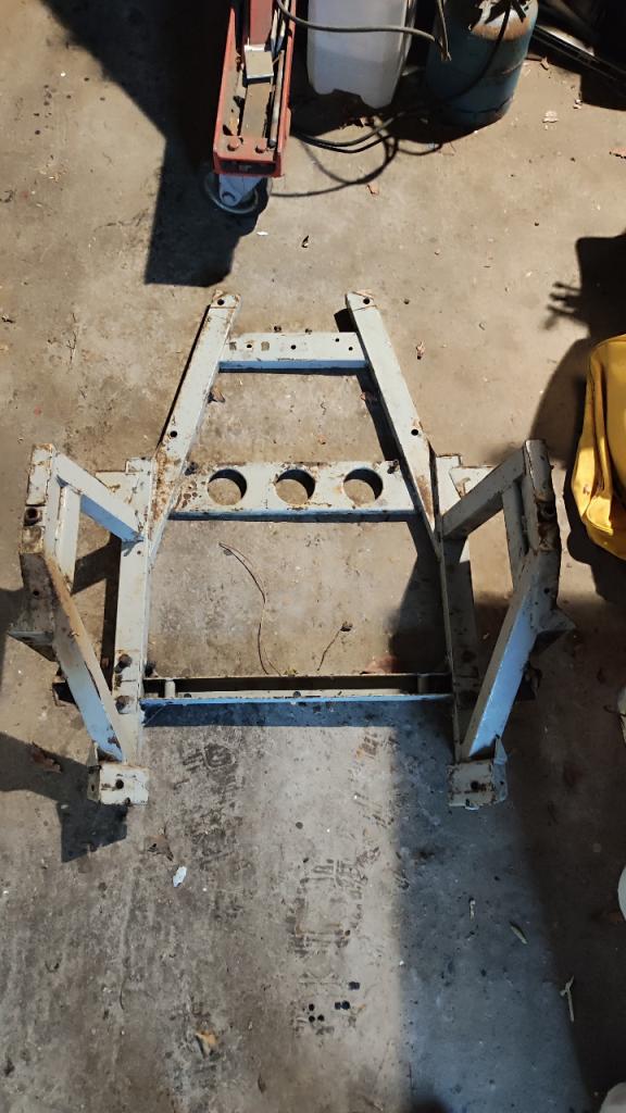 Berceau ALPINE RENAULT GTA LesAnciennes.com