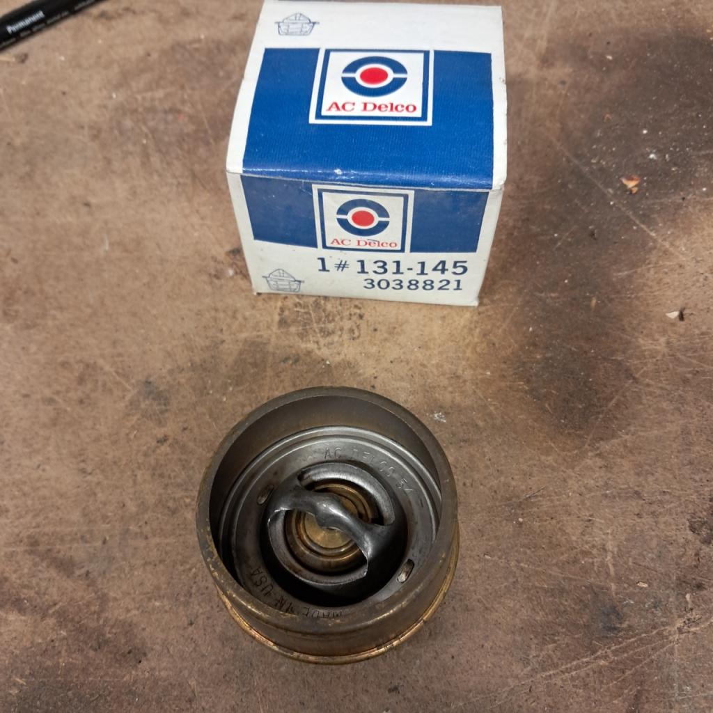 Calorstat 404 ,504D ,j7,d3B . Acdelco 131-145 LesAnciennes.com