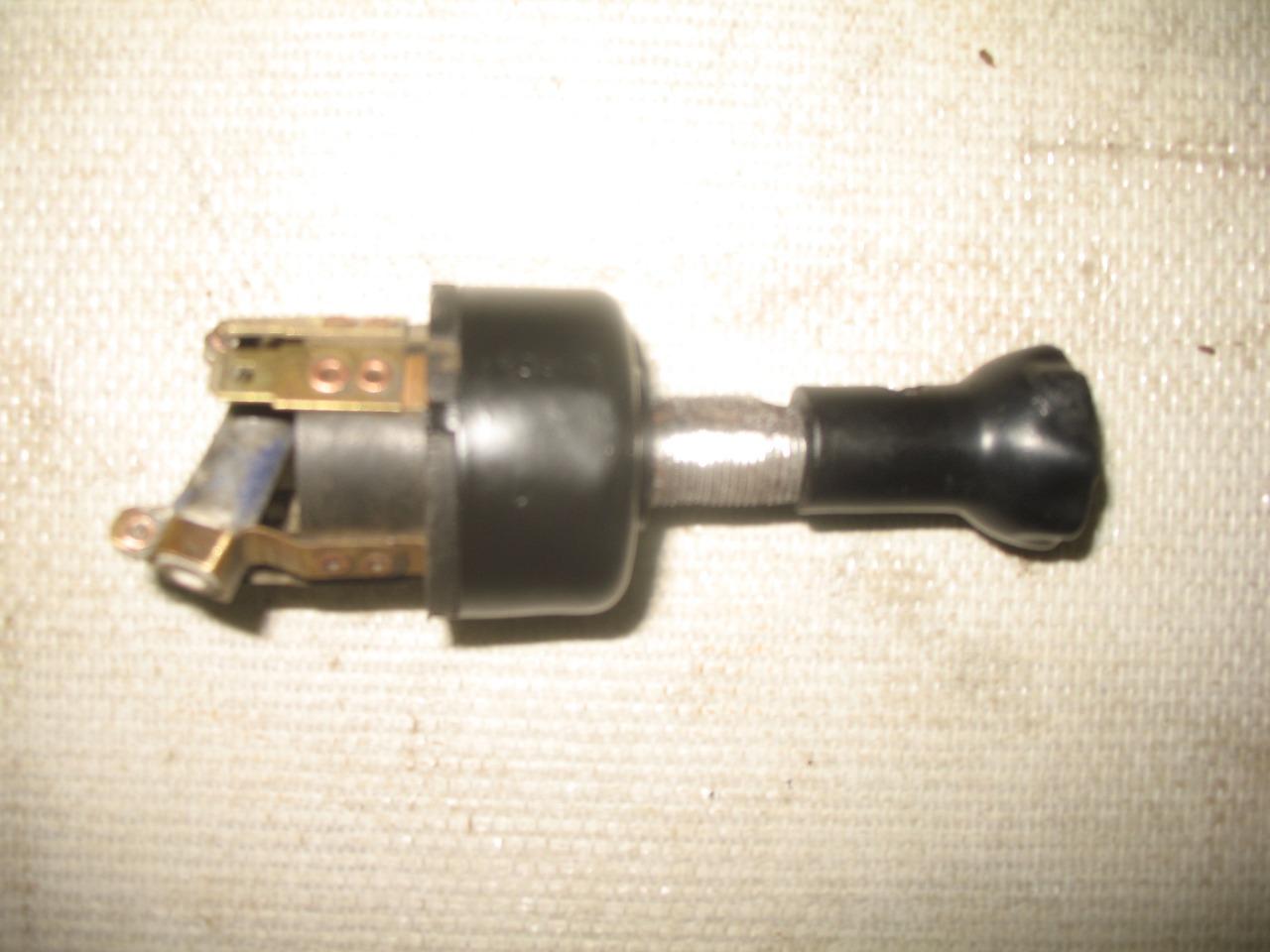 Interrupteur ALFA ROMEO 2600 LesAnciennes.com