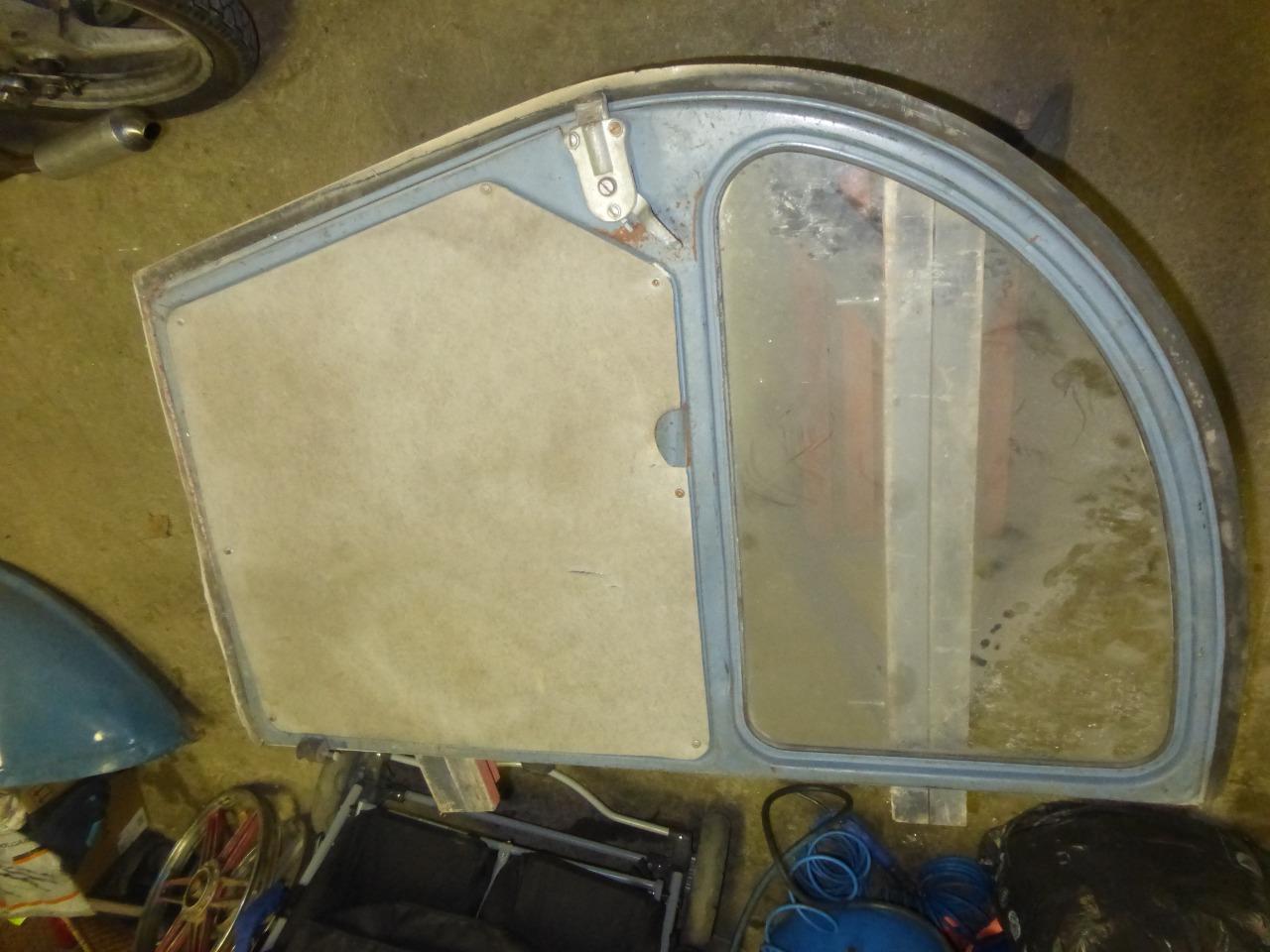 Portiere CITROEN 2CV LesAnciennes.com