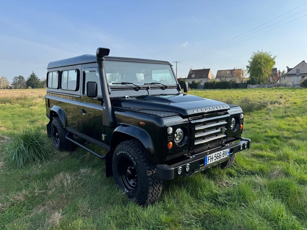 2007 Land Rover Defender 110 TD4 LesAnciennes.com