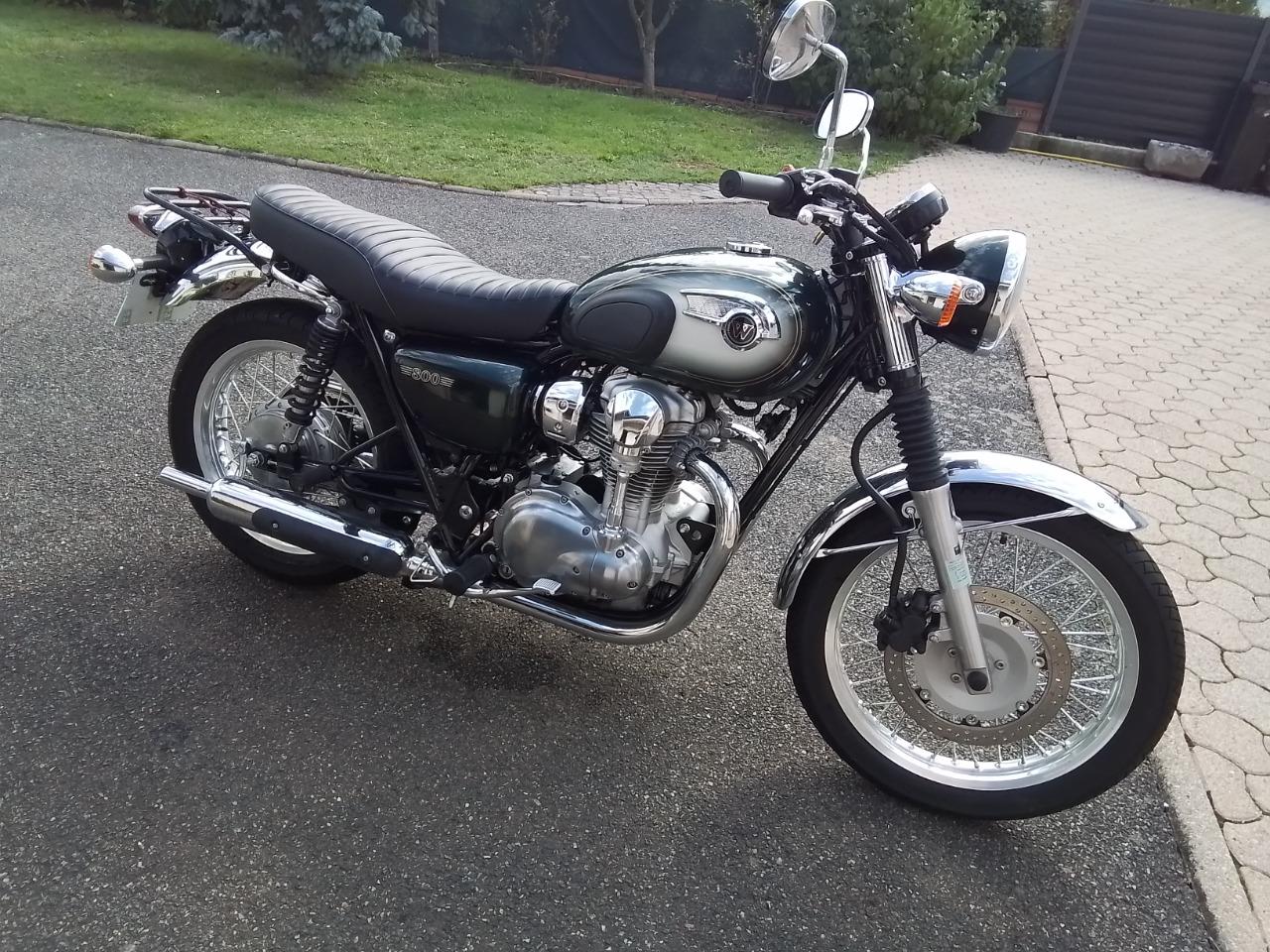 KAWASAKI W800 LesAnciennes.com