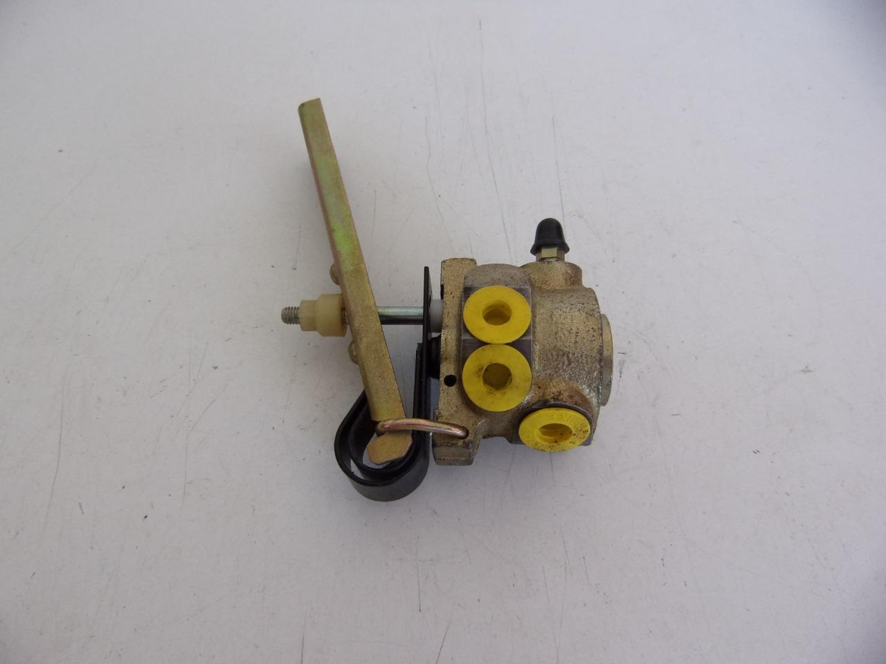 Correcteur Répartiteur Frein RENAULT 18 TS - FUEGO LesAnciennes.com