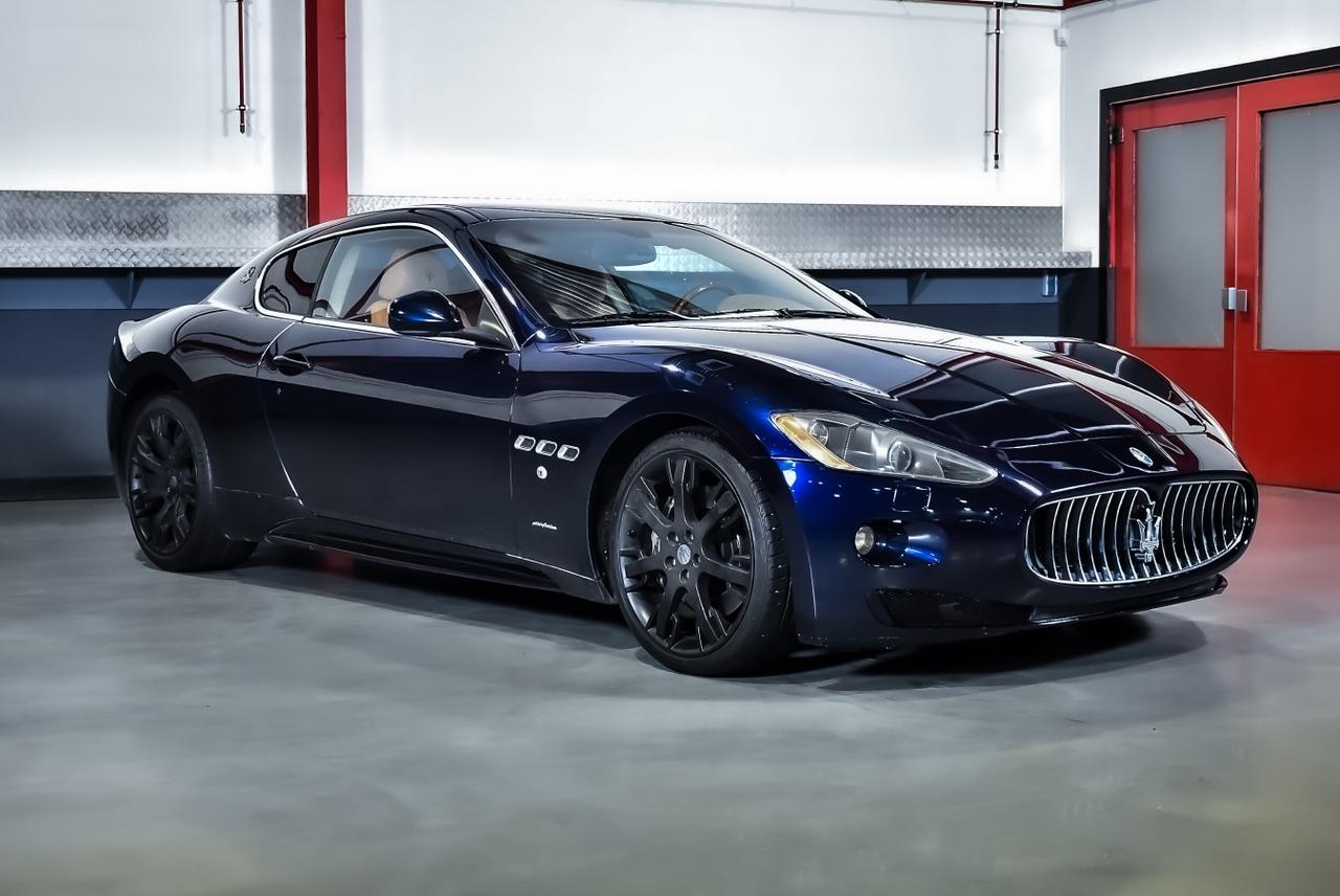 2011 Maserati GranTurismo S Coupe 4,7L V8 LesAnciennes.com