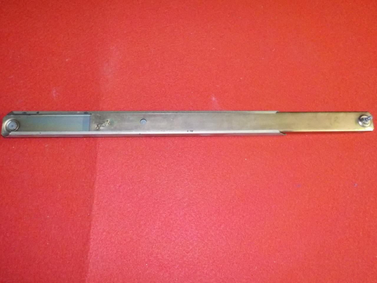 Glissière ALPINE RENAULT A110 LesAnciennes.com