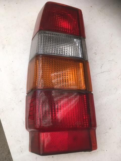 Feu ARG VOLVO 740 break ou 940 break LesAnciennes.com