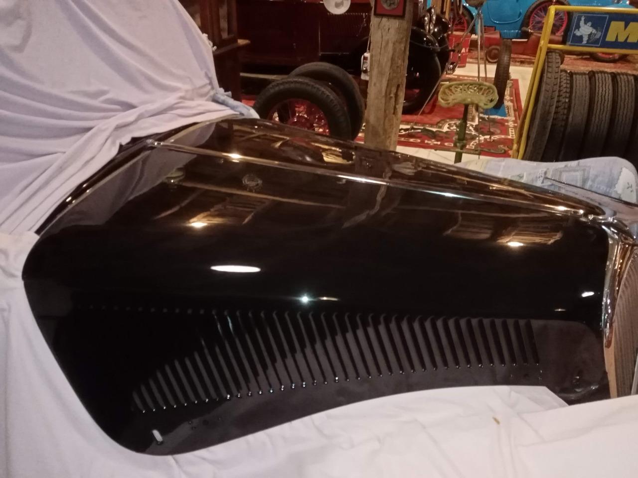 Capot CITROEN Traction 11 BL LesAnciennes.com