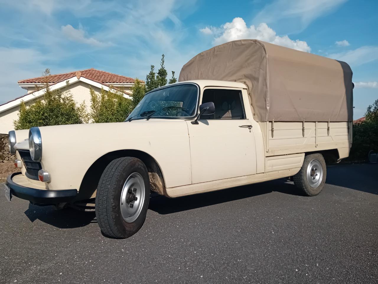 PEUGEOT 404 UXD camionnette bachée - 1979 LesAnciennes.com