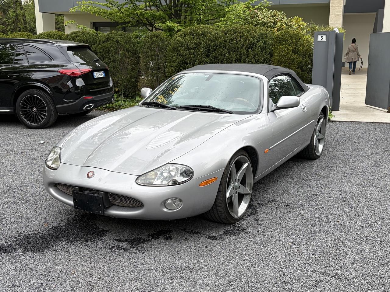 2002 Jaguar XKR Convertible X100 LesAnciennes.com