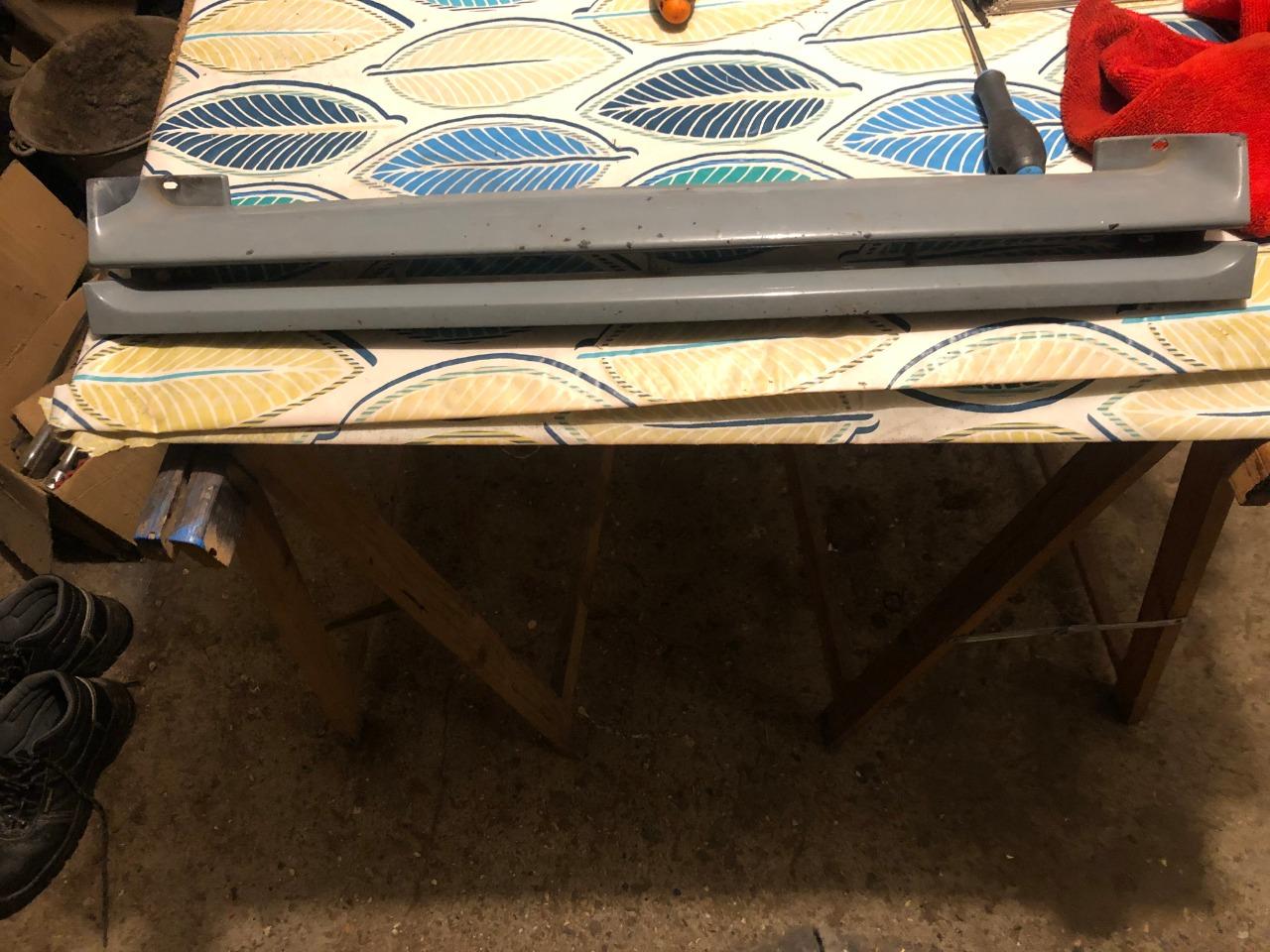 Grille aeration sou face avant LesAnciennes.com