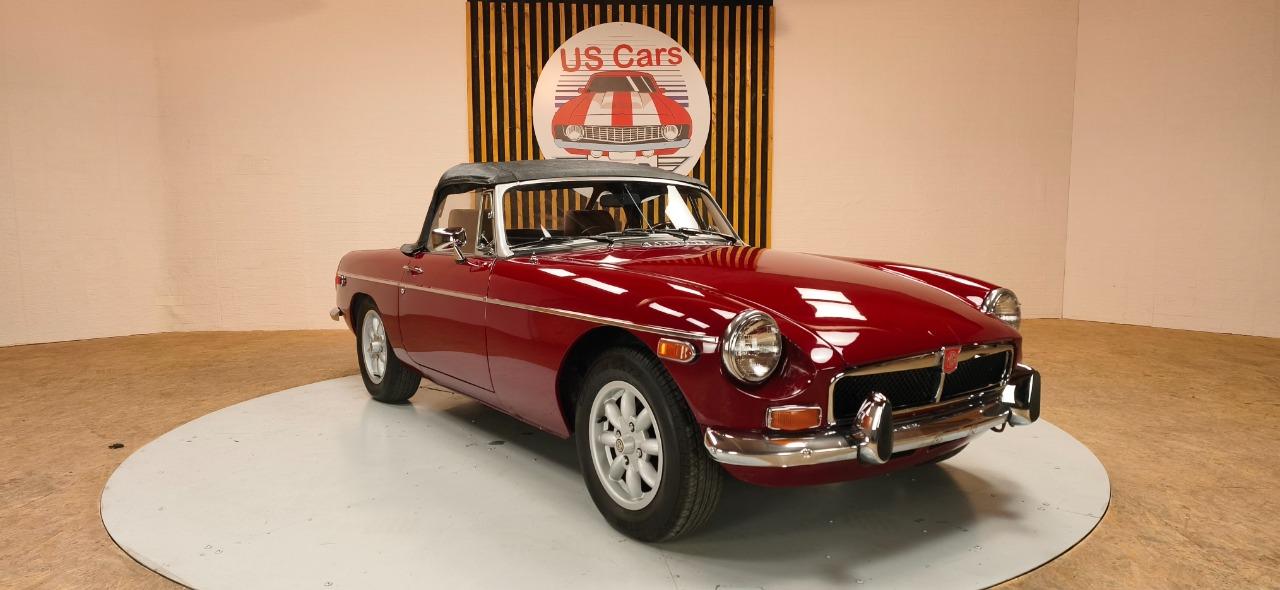 MG MGB Cabriolet - 1974 LesAnciennes.com