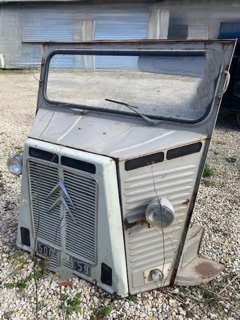 Face avant CITROEN HY LesAnciennes.com