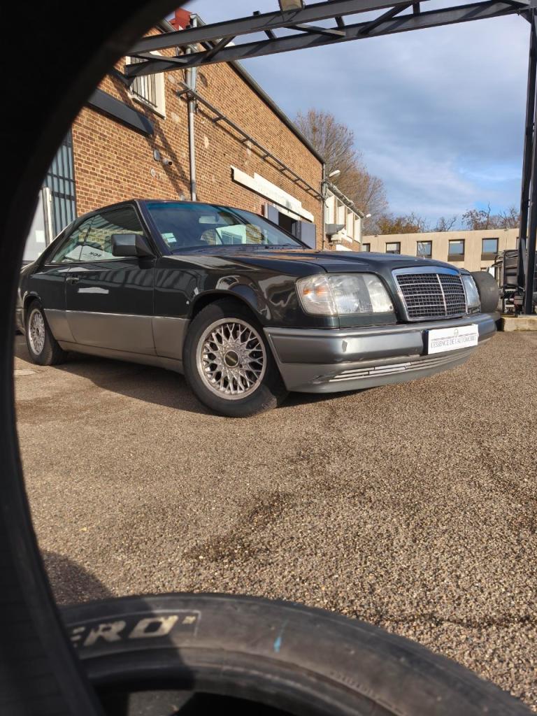 MERCEDES 320 CE W124 COUPE 220 CH - 1994 LesAnciennes.com