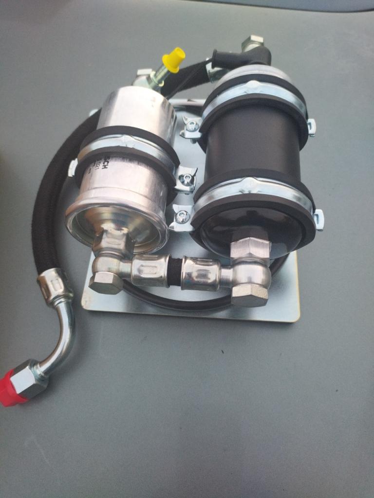 Kit TRIUMPH TR6 pompe essence LesAnciennes.com