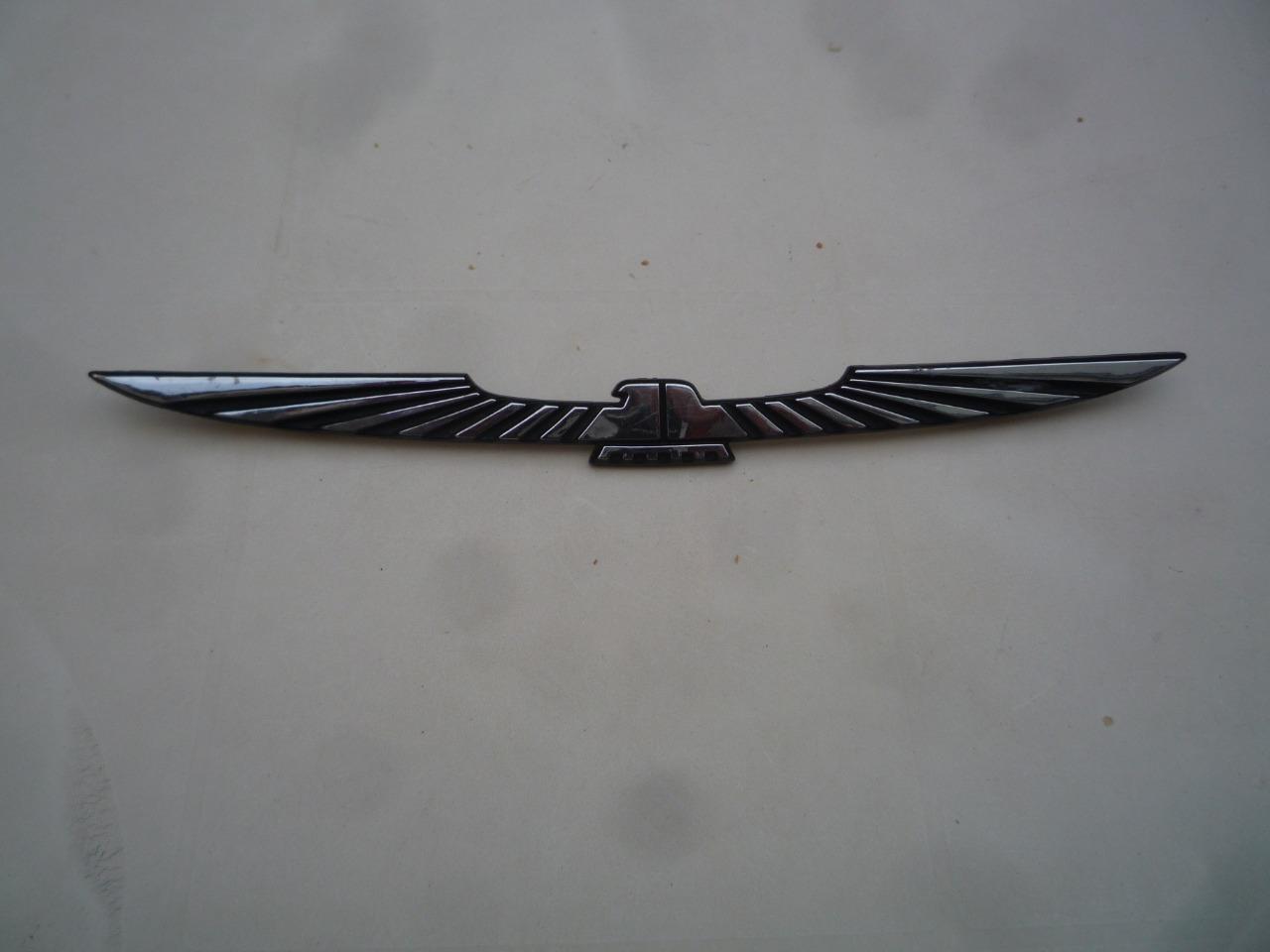 Insigne FORD Thunderbird LesAnciennes.com