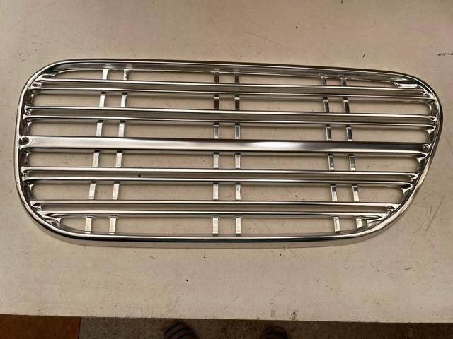 Calandre D neuves VOLVO Amazon 67 LesAnciennes.com