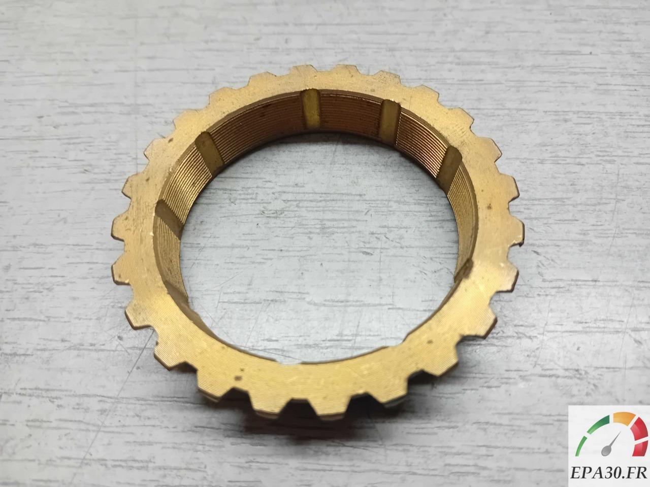 4044321 ANNEAU SYNCHRO BOITE A VITESSES FIAT 124 LesAnciennes.com