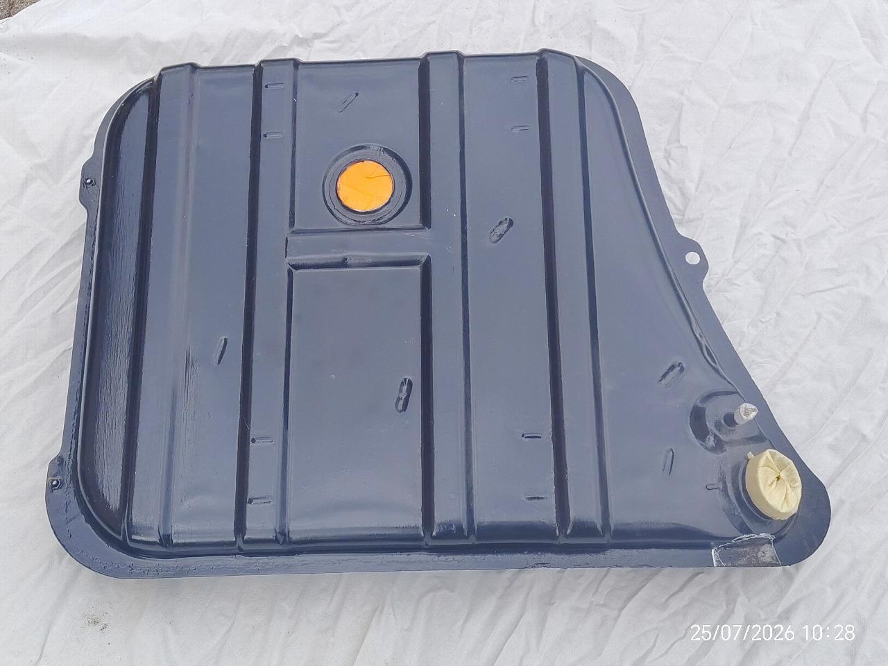 Réservoir PEUGEOT 104 LesAnciennes.com