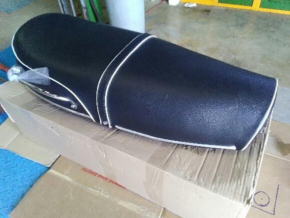 Selle neuve BMW /5 R50/5 R60/5 R75/5 cadre long LesAnciennes.com