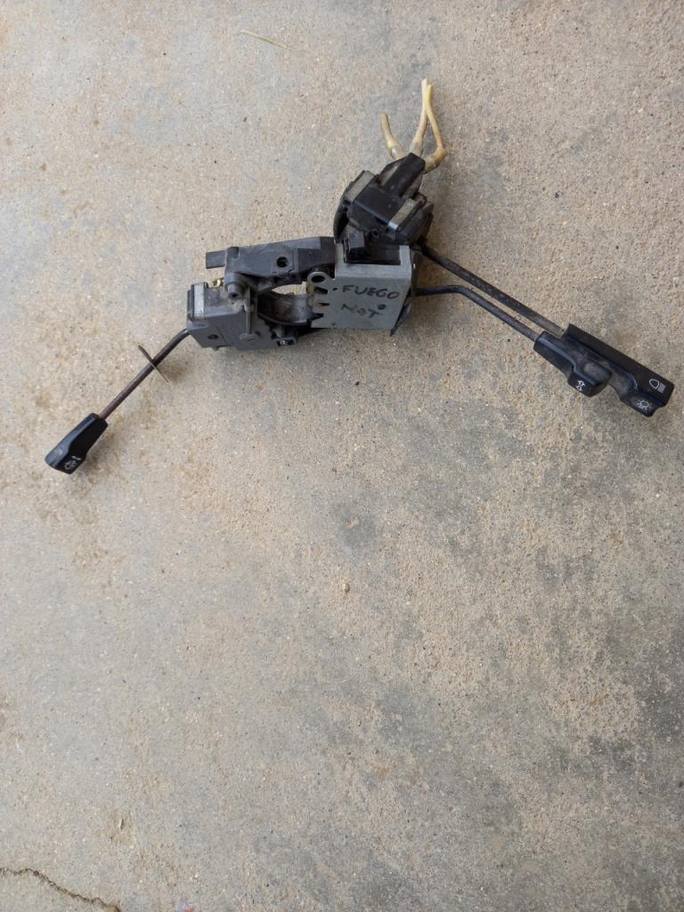 Commodo RENAULT Fuego LesAnciennes.com