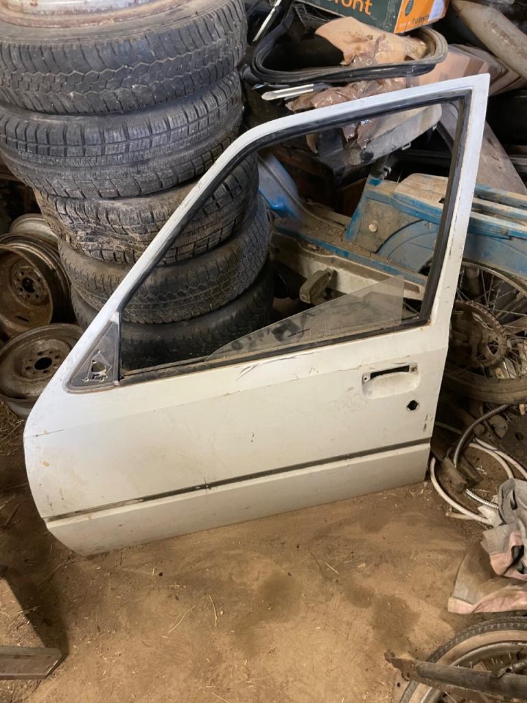 Porte PEUGEOT 205 LesAnciennes.com