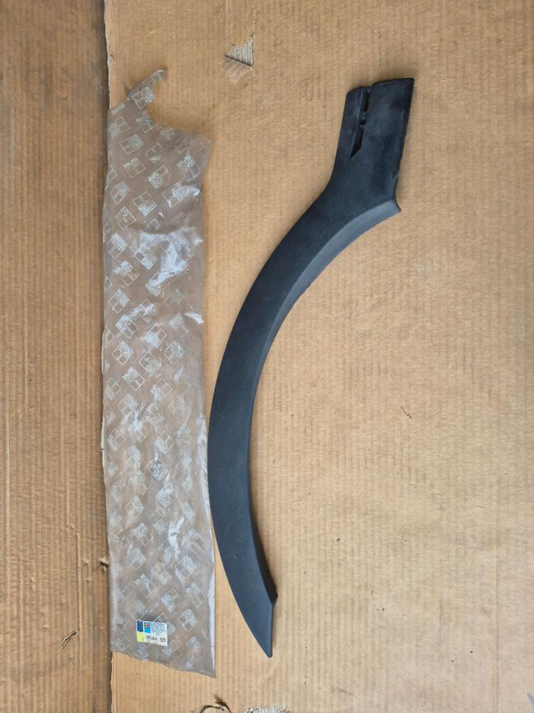 Elargisseur Aile AVG PEUGEOT 106 phase 1 LesAnciennes.com