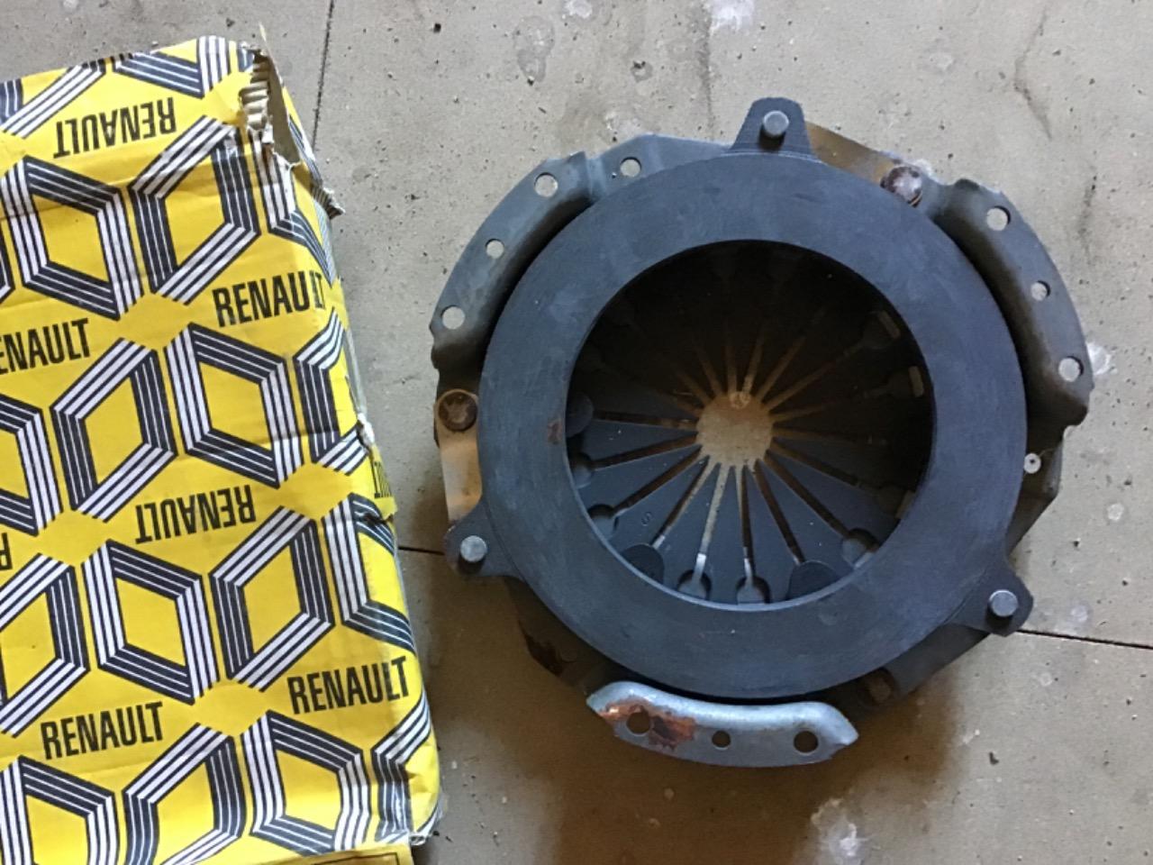 Kit embrayage RENAULT Renault LesAnciennes.com