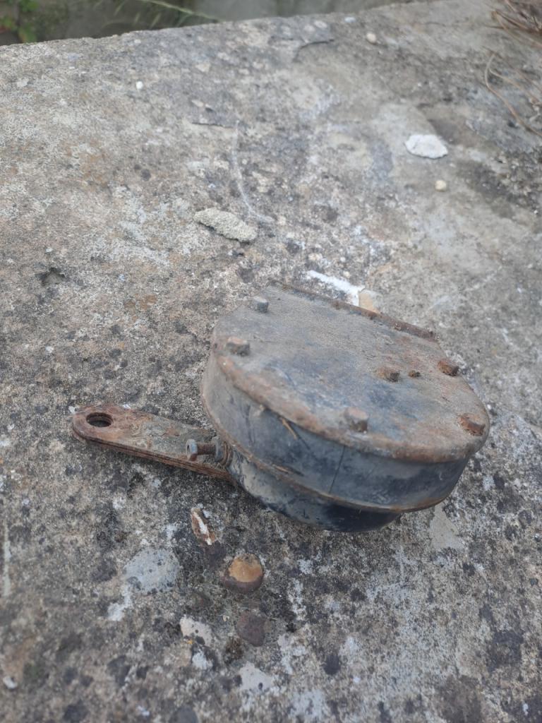 Klaxon CITROEN 2CV LesAnciennes.com