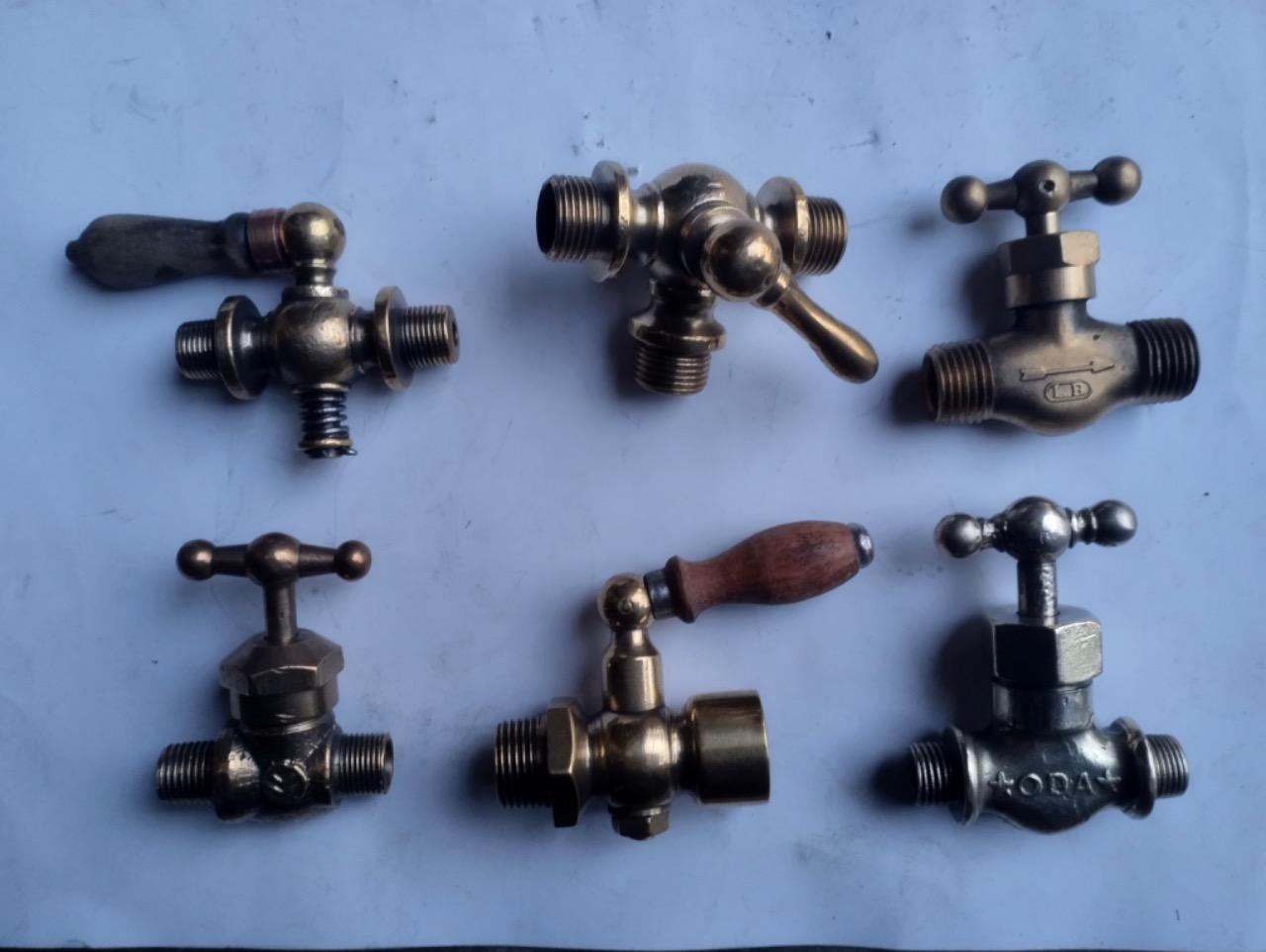 Robinet 1920 LesAnciennes.com