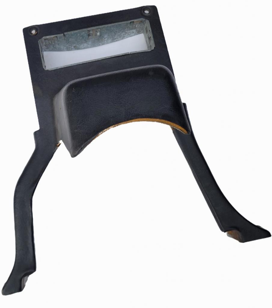 CONSOLE CENTRAL TRIUMPH TR5 TR250 TR6 LesAnciennes.com