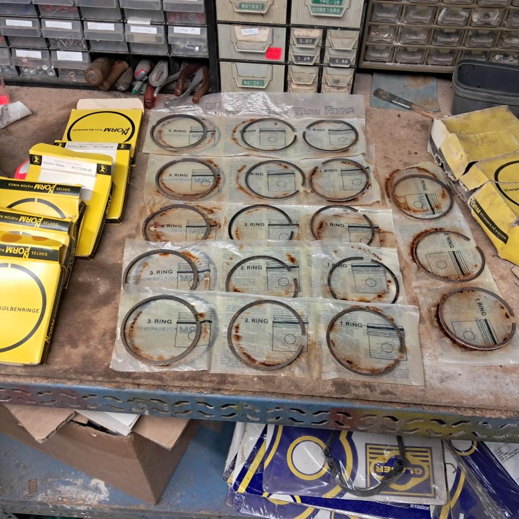 Jeu segments (x6) DAIMLER BENZ M280 230 81,75mm LesAnciennes.com
