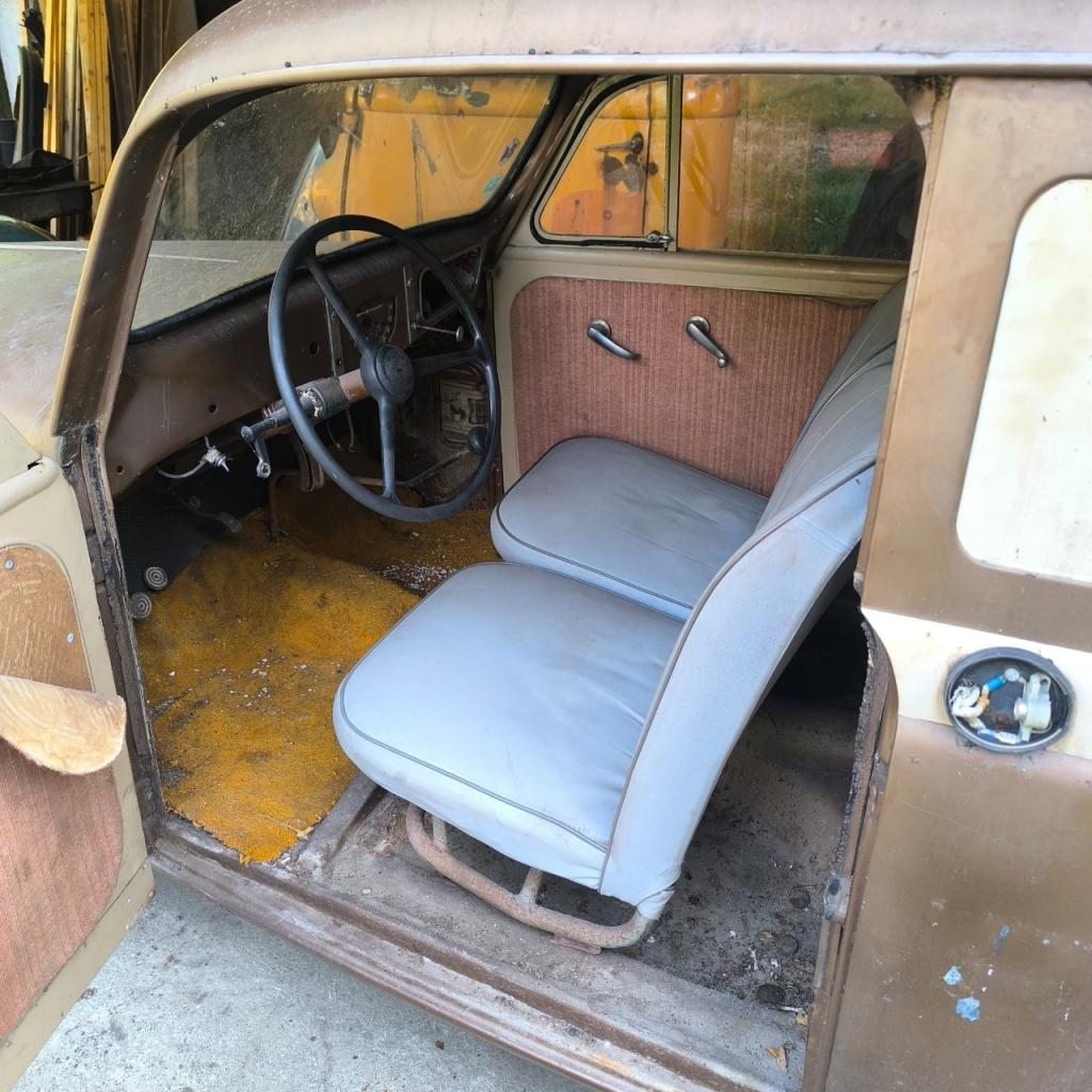 1951 Renault Juvaquatre, foto 2