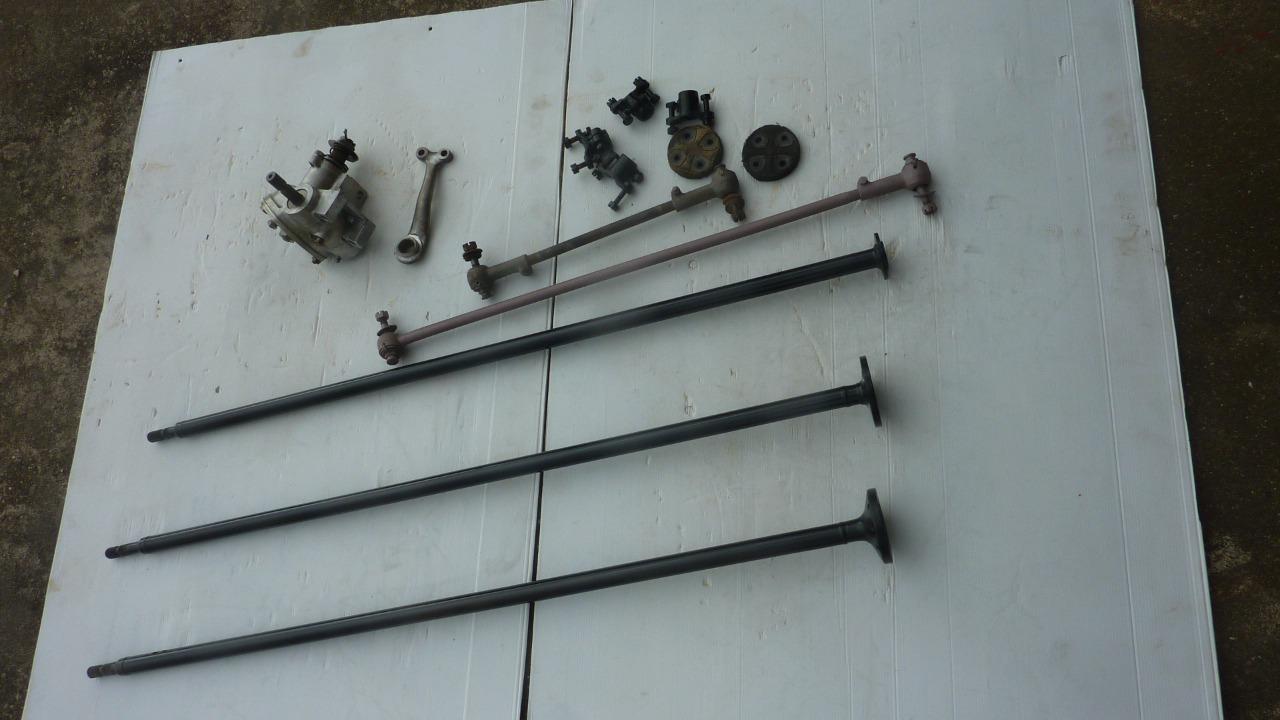 Colonne et boitier direction SIMCA 8 LesAnciennes.com