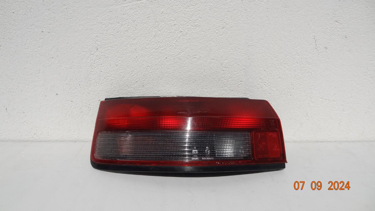 Feu AR MAZDA 323 LesAnciennes.com