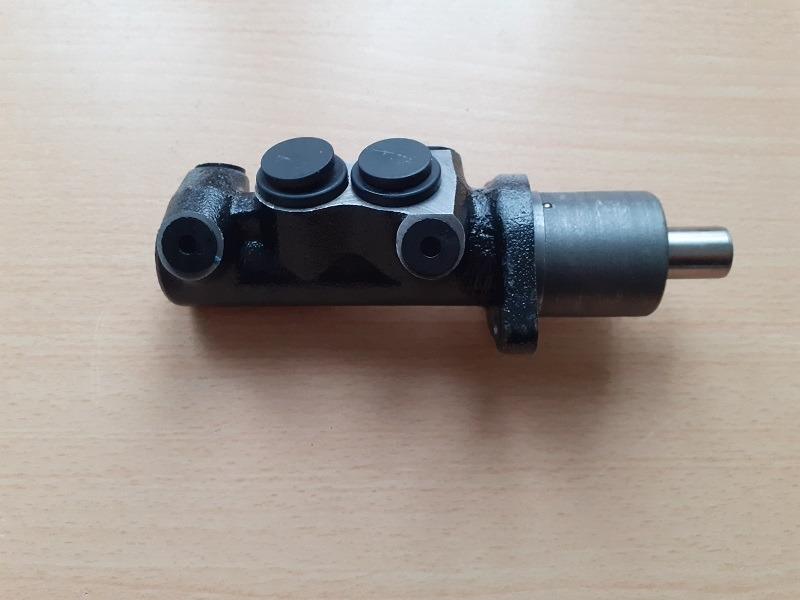 Maitre cylindre RENAULT Clio LesAnciennes.com