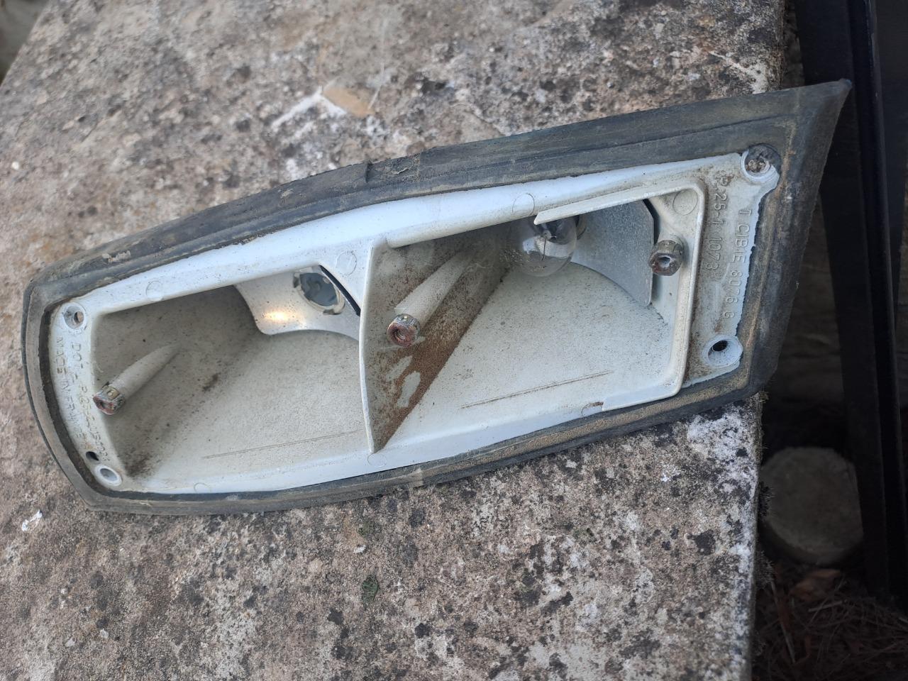 Support clignotant RENAULT 5 (R5) LesAnciennes.com