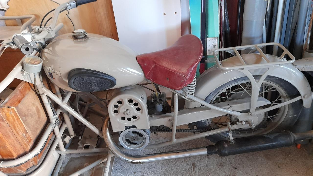 PEUGEOT Triporteur 57 TM - 1955 LesAnciennes.com