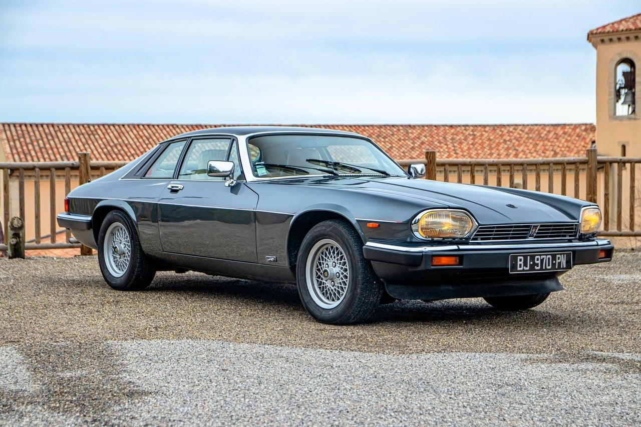 1989 Jaguar XJ-S V12 HE LesAnciennes.com
