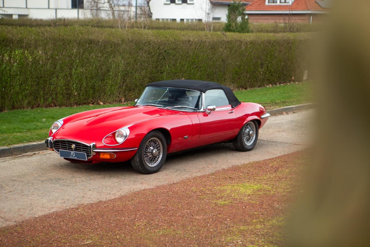 JAGUAR Type E S3 V12 OTS - 1973 LesAnciennes.com